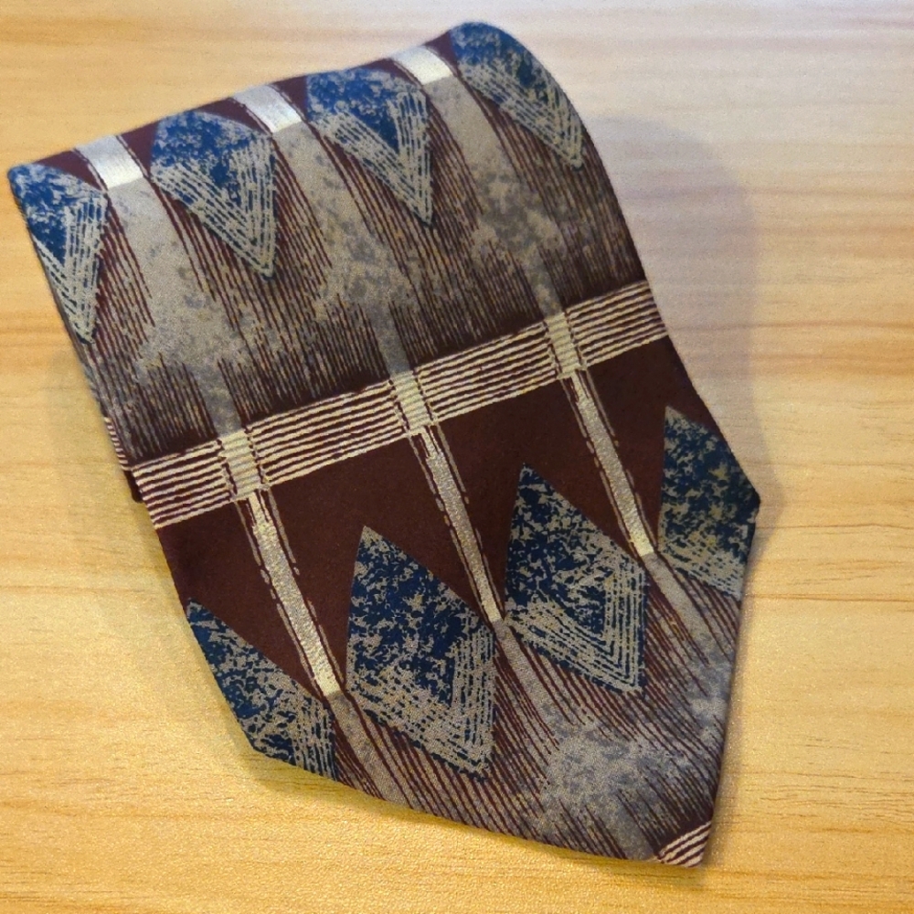 Vintage Van Heusen Silk Tie